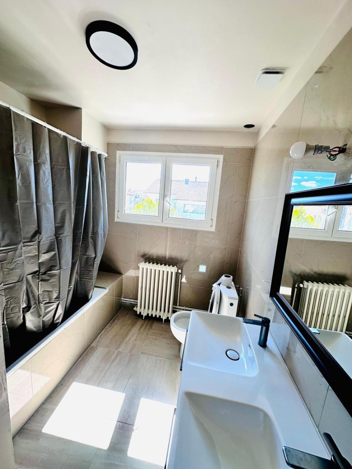 Chambre Privee A Toulouse Pres Du Centre Екстериор снимка
